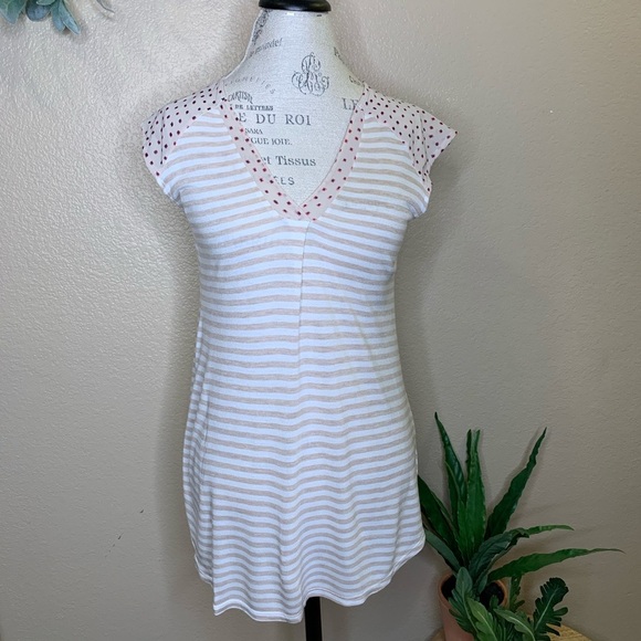 Anthropologie: Yellow Little Button Sleeves Top - Picture 1 of 6